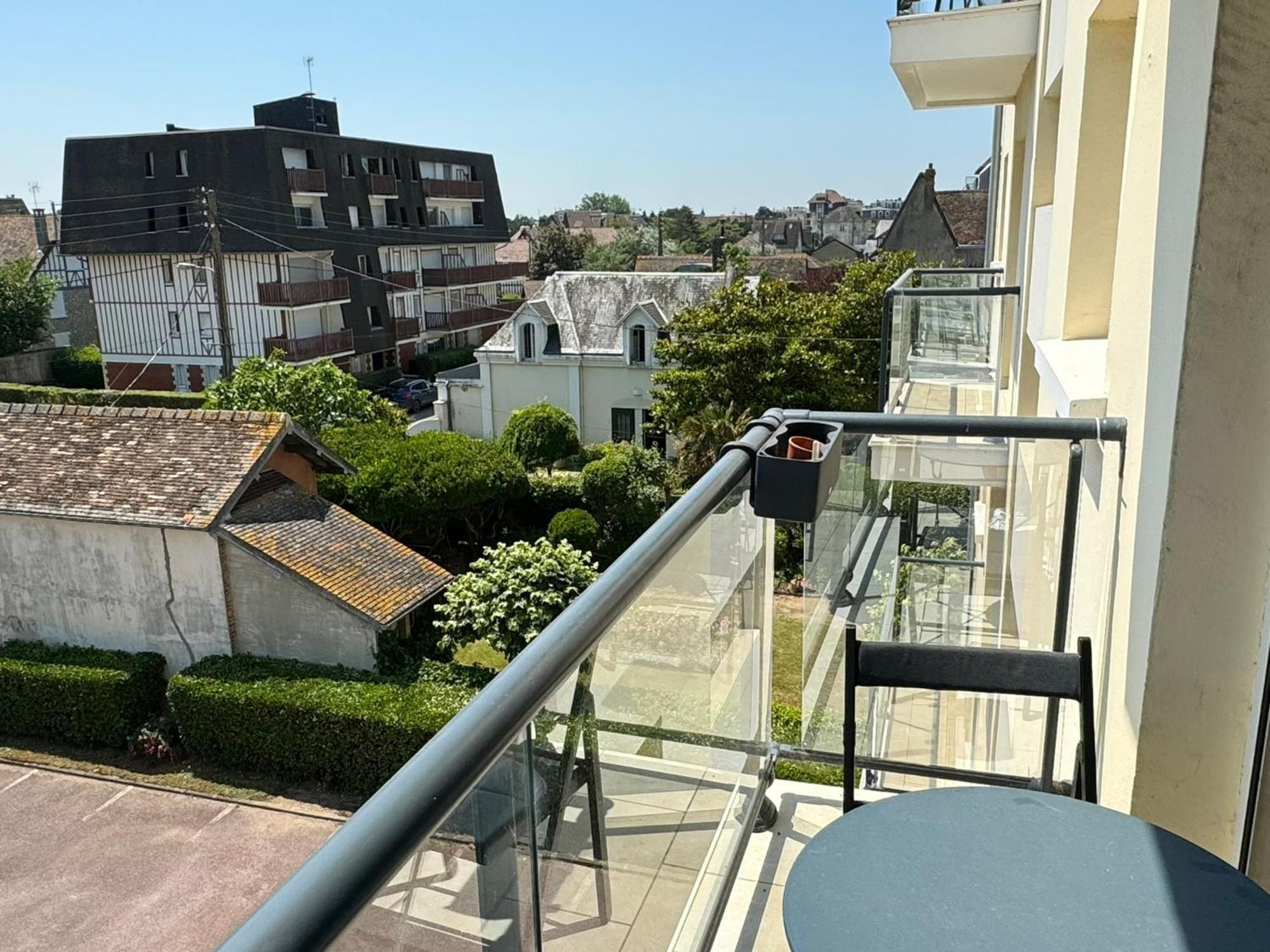 Studio Central A Cabourg Avec Balcon, Wifi Gratuit & Parking - Fr-1-487-372 Extérieur photo