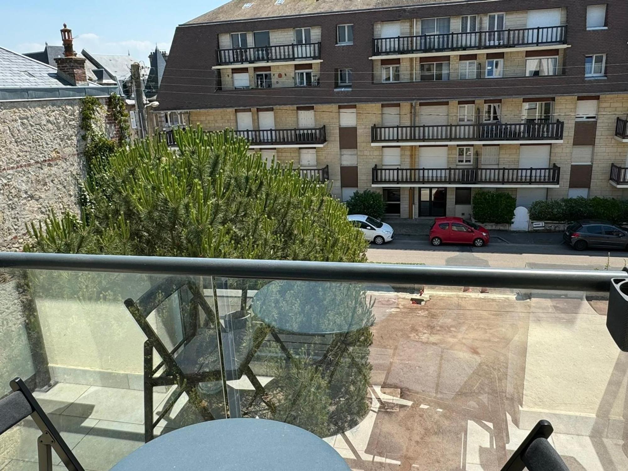 Studio Central A Cabourg Avec Balcon, Wifi Gratuit & Parking - Fr-1-487-372 Extérieur photo